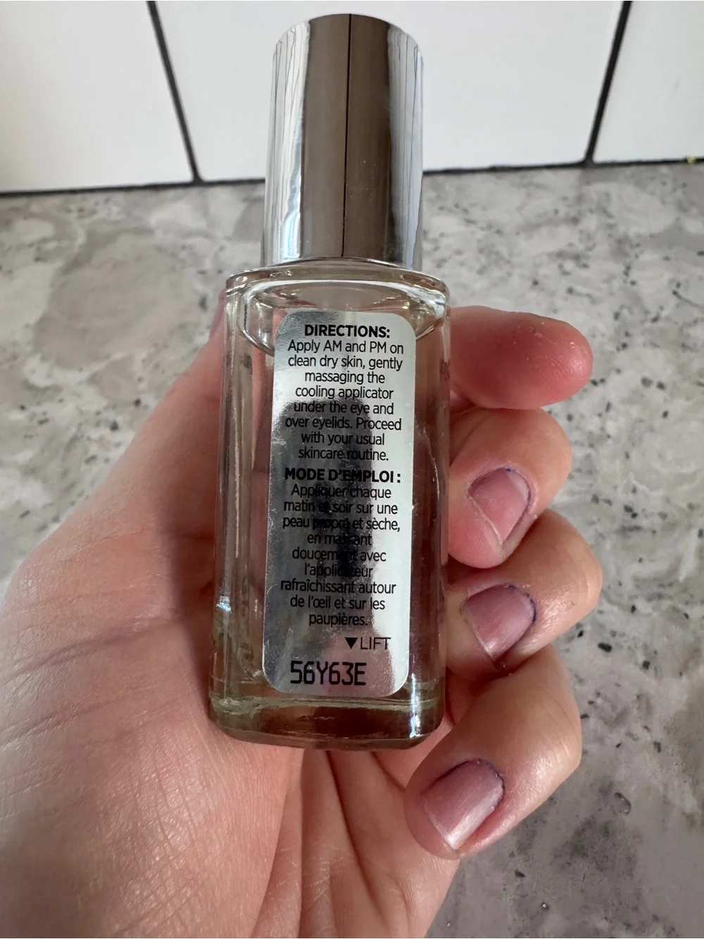 L'Oréal Revitalift 2.5% Hyaluronic Acid Serum - Clear Bottle with Red Label
